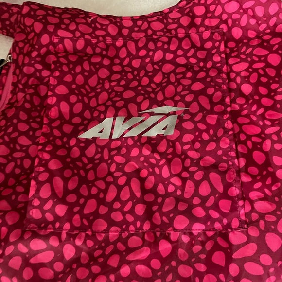 Avia Lightweight Shoulder Bag - Picture 3 of 8